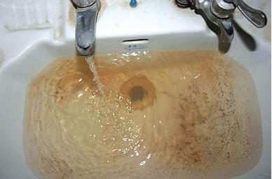 自來水變渾 自來水變渾